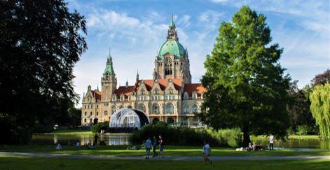 Style Hannover Bauwerke Rathaus 1 frenjaminbenklin FB - fremd.essen mit Sonja und Mirjana