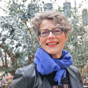 Kontakt | Über uns anette helbig 300x300 - Kontakt | Über uns