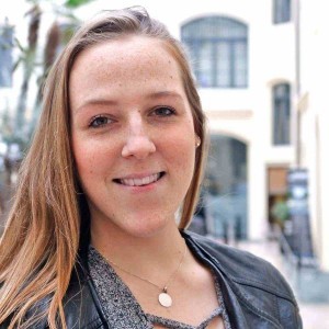 Kontakt | Über uns janina kremers 300x300 - Kontakt | Über uns