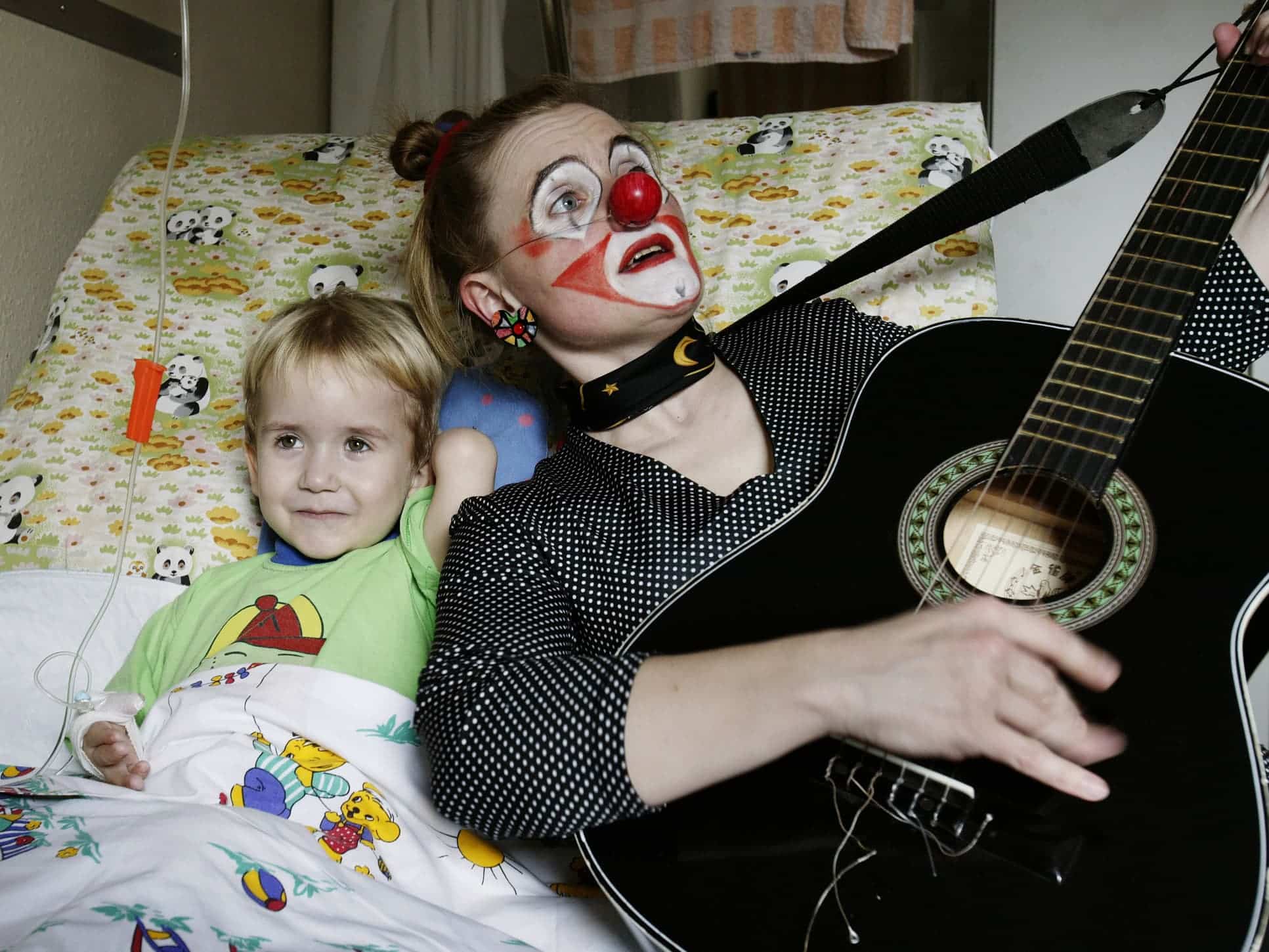 Style Hannover AktionKindertraum Clown im Bett - Aktion Kindertraum erfüllte schon mehr als 2.500 Wünsche