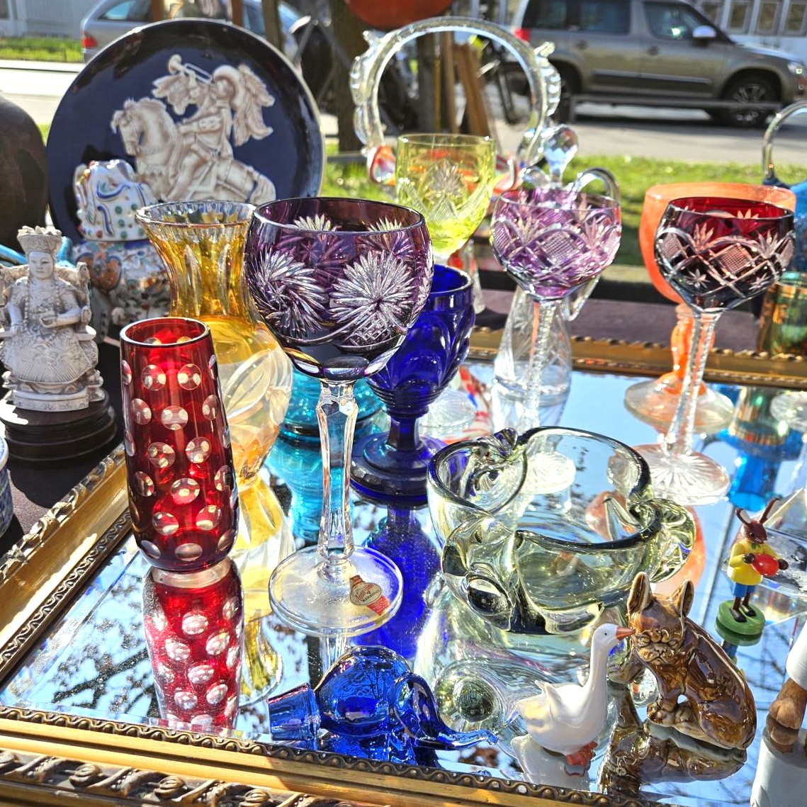 Flohmarkt-Tradition am Hohen Ufer 20240309 134600 - Flohmarkt-Tradition am Hohen Ufer