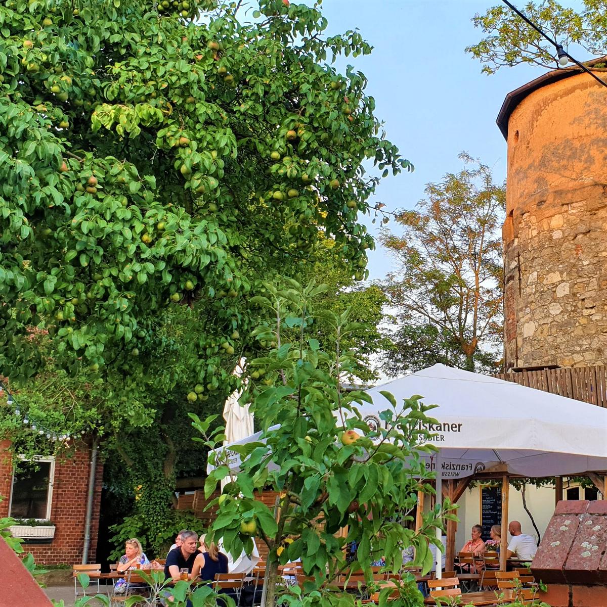 Style Hannover Biergarten Lindener Turm - Biergärten in Hannover